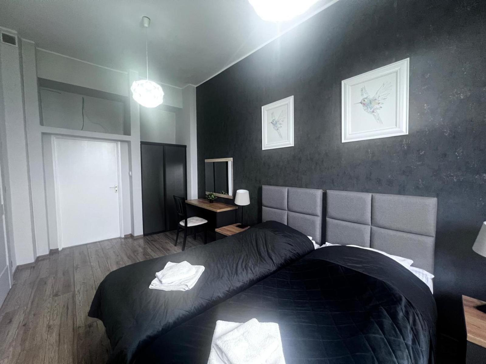 Business Center Apartment Скерневице Екстериор снимка